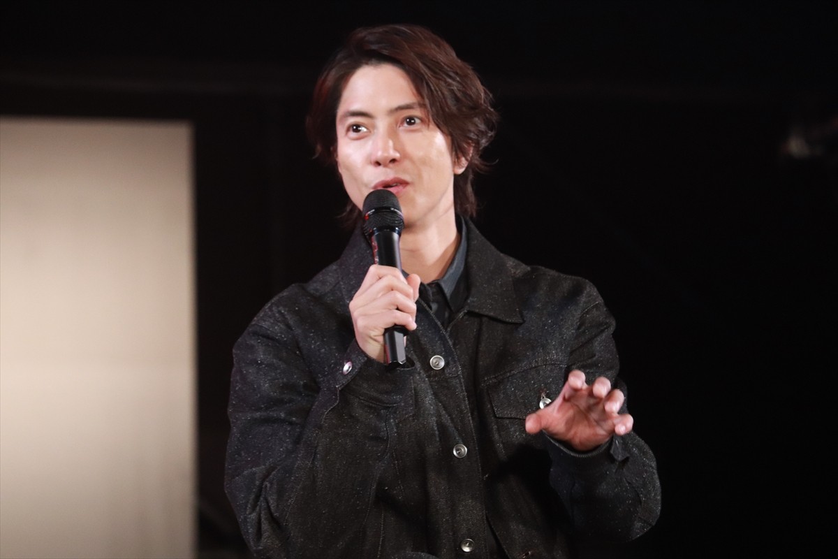 山下智久、国際エミー賞のトロフィーにビックリ！　『神の雫』が受賞＜東京コミコン2024＞