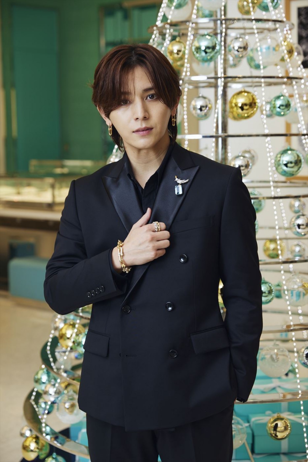 山田涼介がティファニー点灯イベントに登場！　来年への意気込み語る