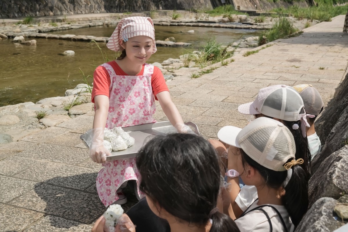 明日の『おむすび』“結”橋本環奈、防災訓練の打ち合わせに参加　炊き出しへの協力を切り出す