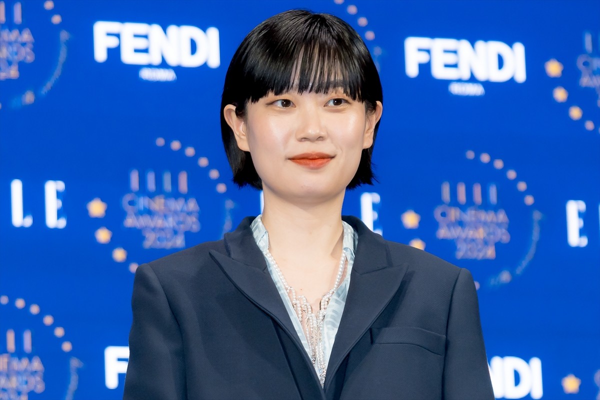 山崎賢人、エル メン賞受賞　『キングダム』は「宝物のような作品」