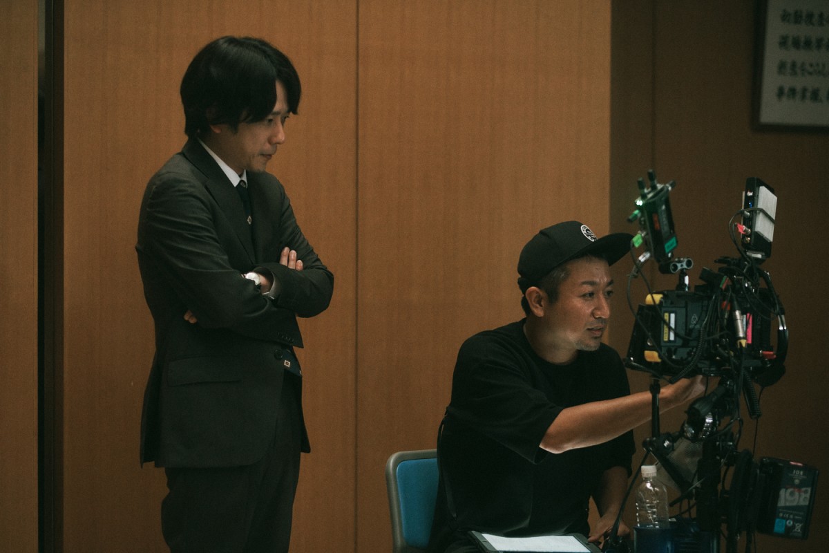 壮絶アクションが話題の『インフォーマ』監督が予告「ファンが見たことない二宮和也」とは