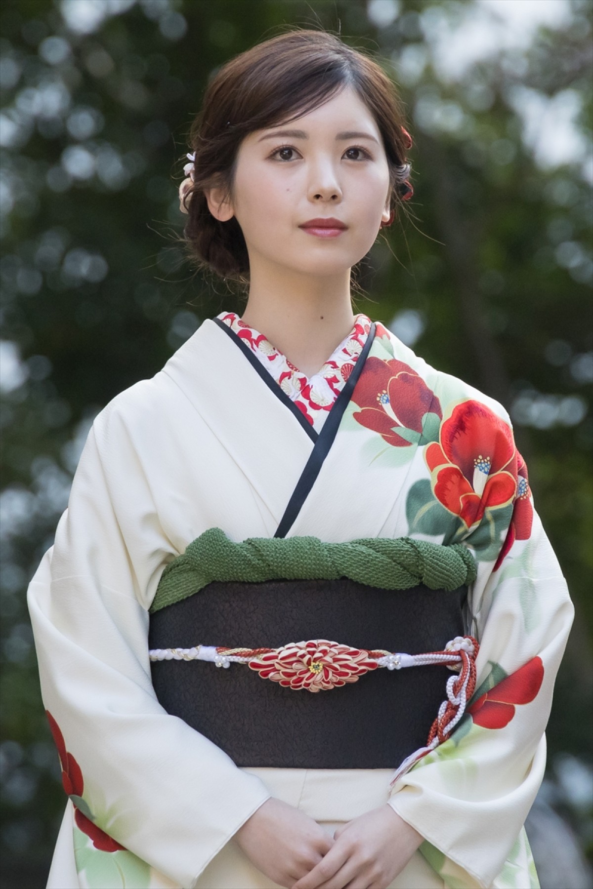 元子役から坂道グループまで　新成人の艶やか振袖姿を一挙見！