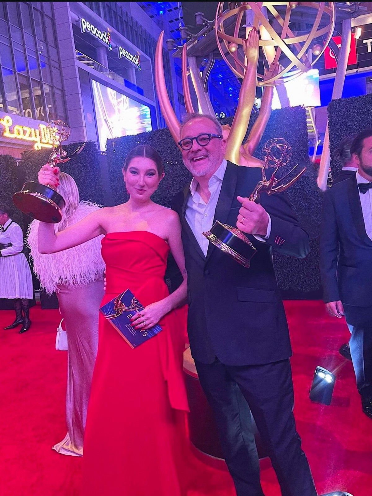 歌とダンス、どちらが優れている？　テレ朝初の日米共同制作バラエティー『SONG vs DANCE』誕生