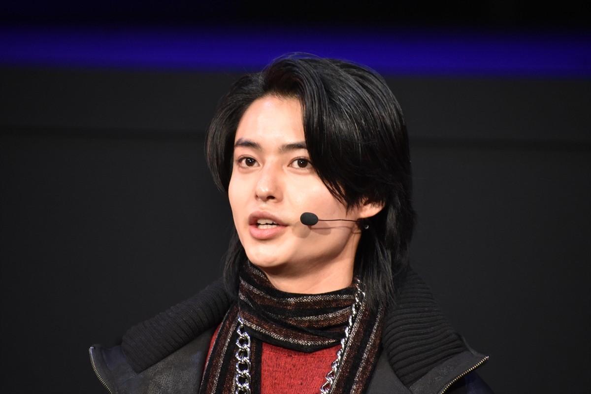 『ナンバーワン戦隊ゴジュウジャー』会見に歴代レッド集結！　“ゴジュウウルフ” 冬野心央「かけがえのない、愛される作品に」
