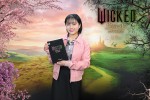 映画『ウィキッド ふたりの魔女』グリンダ役の清水美依紗