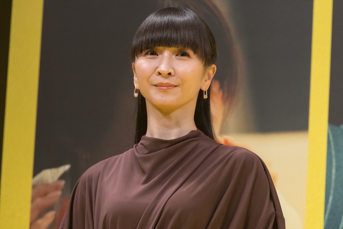 阿部寛、初のキャスター役でセリフ量は“過去最高”　生見愛瑠「信じられないぐらいのセリフ量を一発でこなされていた」