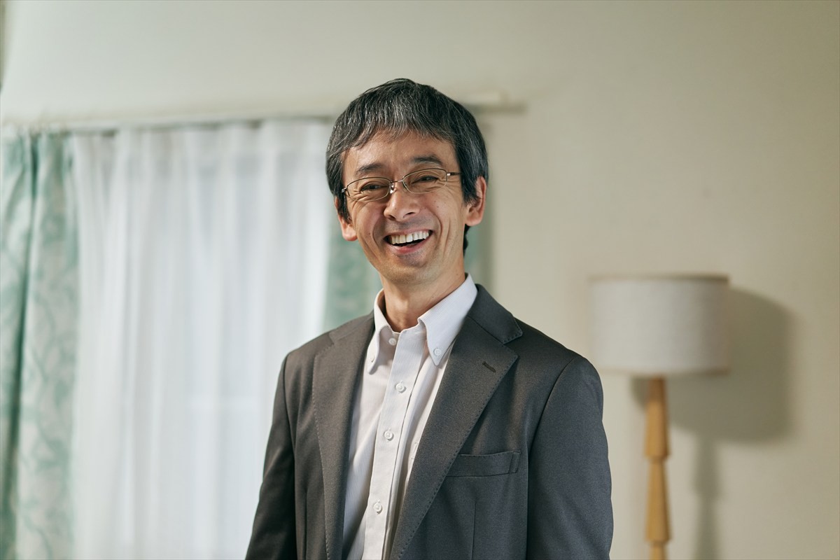 『見える子ちゃん』主人公・原菜乃華を見守る大人キャストに滝藤賢一・高岡早紀・堀田茜が決定！