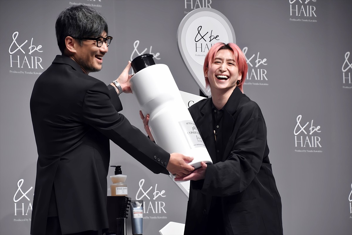Snow Man・佐久間大介、河北裕介のスタイリングで色気全開“大人の男性”に　＜＆be HAIR＞ブランドアンバサダー就任