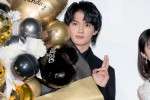 佐野勇斗、劇場版『トリリオンゲーム』初日舞台挨拶に登場