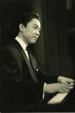 映画『SUKIYAKI 上を向いて歩こう』岡田准一が演じる中村八大さん