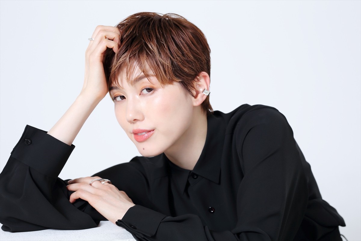 元宝塚雪組トップ・彩風咲奈「柔らかくなったと言われる」　退団から5ヵ月で生まれた変化