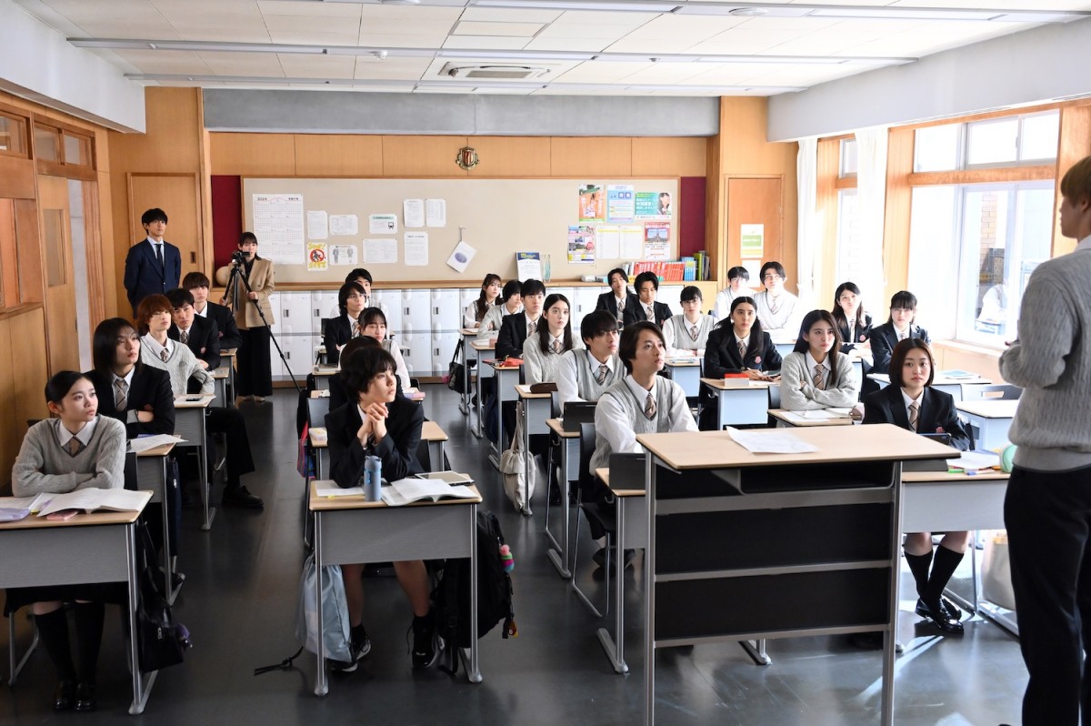 『御上先生』第8話　3年2組生徒たち、帰還命令が下された“御上”松坂桃李を救うために奮闘