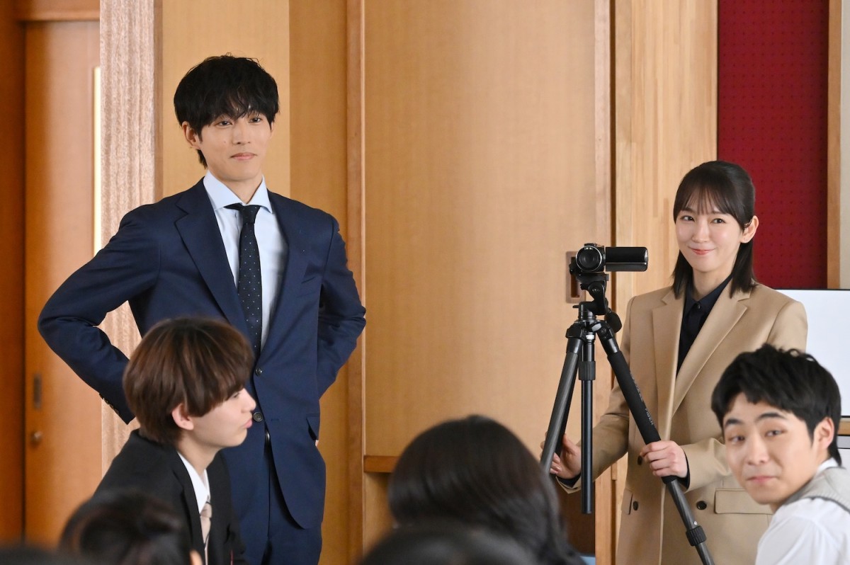 『御上先生』“謎の青年”高橋恭平、正体判明にネット騒然「めっちゃキーパーソン」「かばってた…？」