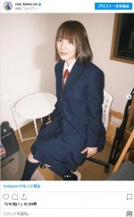 コスプレ感がないリアルなのんの制服姿　※「のん」インスタグラム