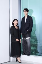 （左から）松下由樹、野村康太