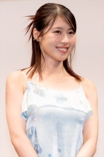 有村架純、映画『花まんま』完成披露プレミア試写会に登場