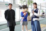 劇場版『名探偵コナン 隻眼の残像』ゲスト声優を務める山田孝之＆山下美月、コナンと長野県警を訪問