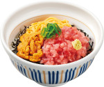 なか卯「ウニまぐろ丼」登場！　たっぷりの海鮮と錦糸卵をのせた華やかな三色丼