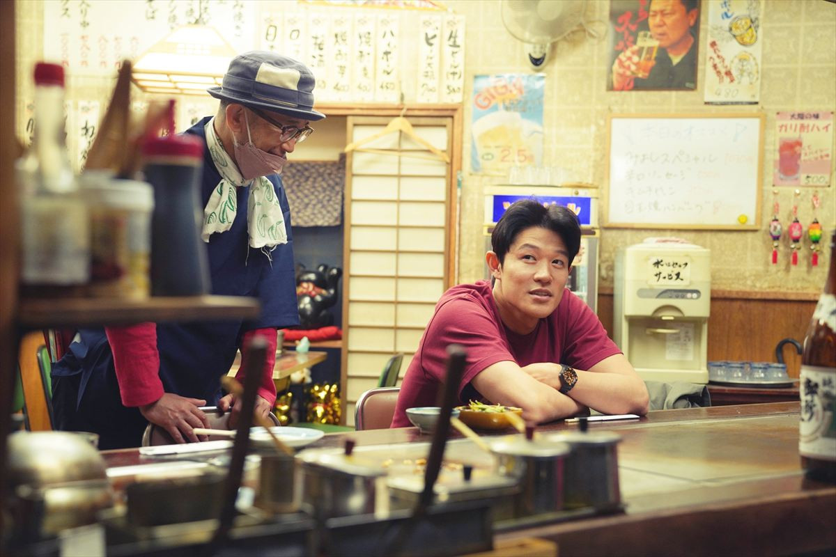 鈴木亮平の覚悟の芝居――『花まんま』笑いと涙に包まれる舞台裏を収めた特別映像解禁