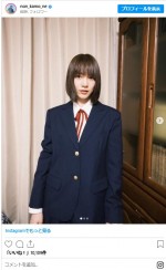 コスプレ感がないリアルなのんの制服姿　※「のん」インスタグラム