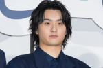 奥平大兼、映画『か「」く「」し「」ご「」と「』完成披露イベントに登場