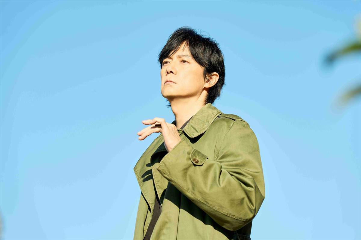 福山雅治×有村架純『ブラック・ショーマン』、60秒特報＆場面写真が初解禁　クランクアップコメントも