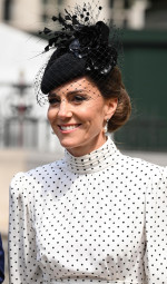 英キャサリン妃、ヨーロッパ戦勝記念日80周年の感謝礼拝に出席