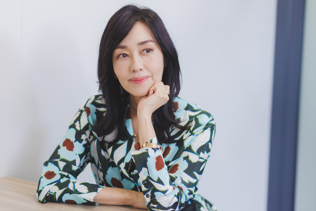 早見優、デビュー43年ずっとベースにあった歌への思い　藤井隆、Night Tempoら新しい才能とのコラボも話題に