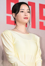 広瀬すず、映画『宝島』完成報告会見に登場