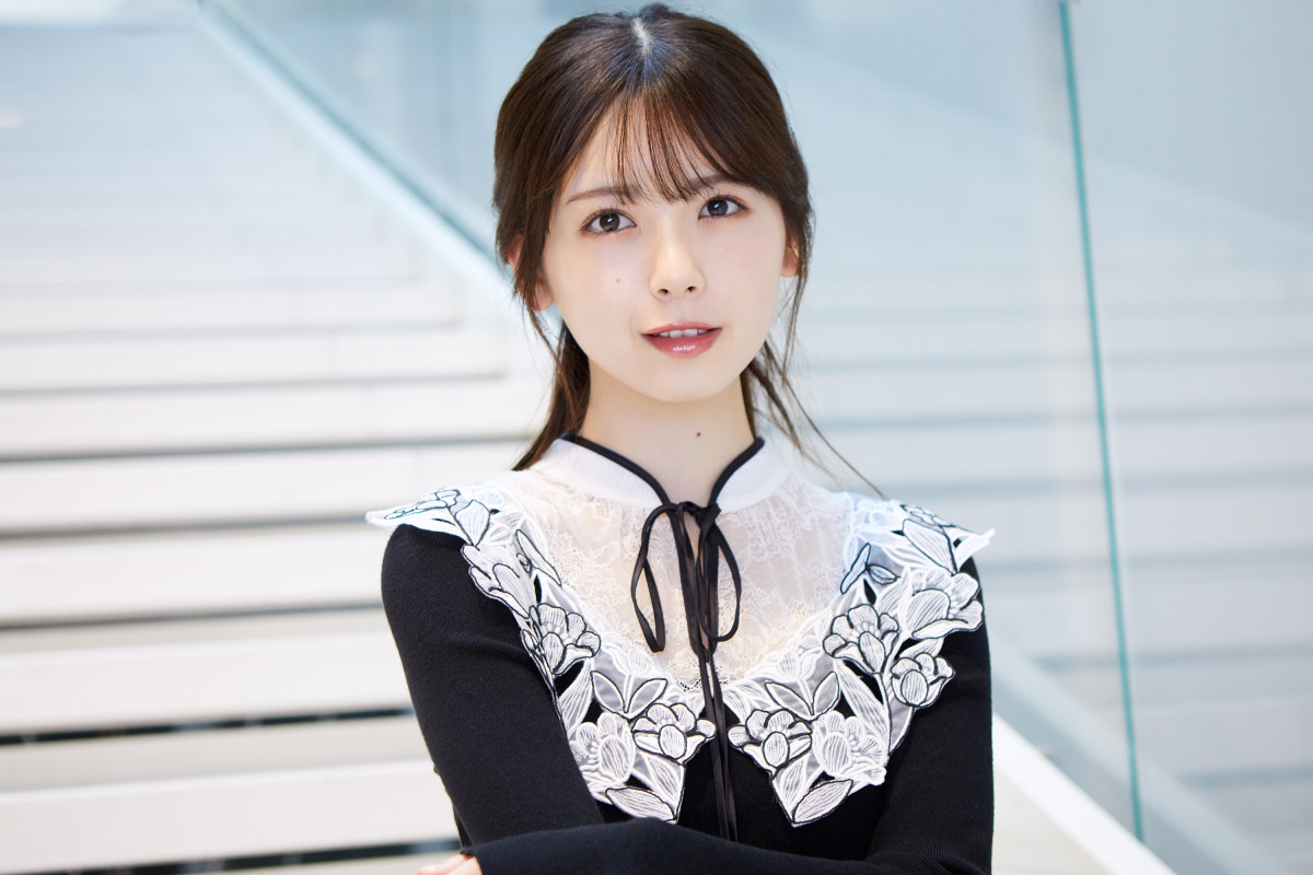 乃木坂46・筒井あやめ、20歳の写真集は“2kg増量”で撮影「女性らしい体型を目指して」