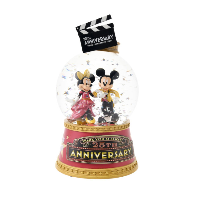 写真）「ディズニーストア 東京ディズニーリゾート店」25周年記念