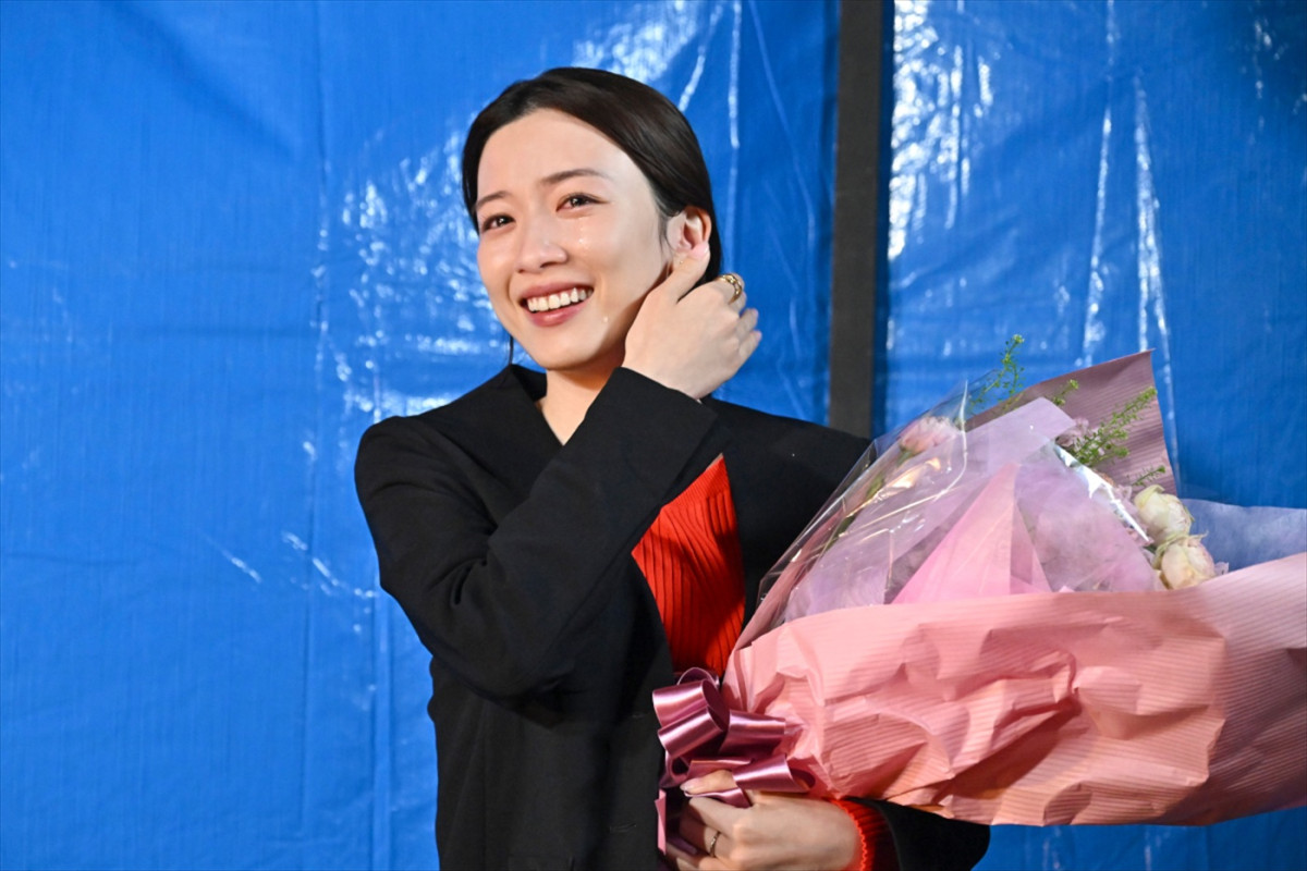 阿部寛、永野芽郁、道枝駿佑ら、日曜劇場『キャスター』オールアップ！　コメント到着