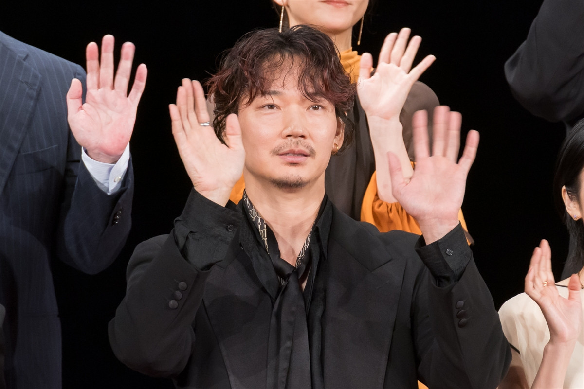亀梨和也、撮影中に発生した“嵐”に感謝「直系のご先輩ということで来てくださった」