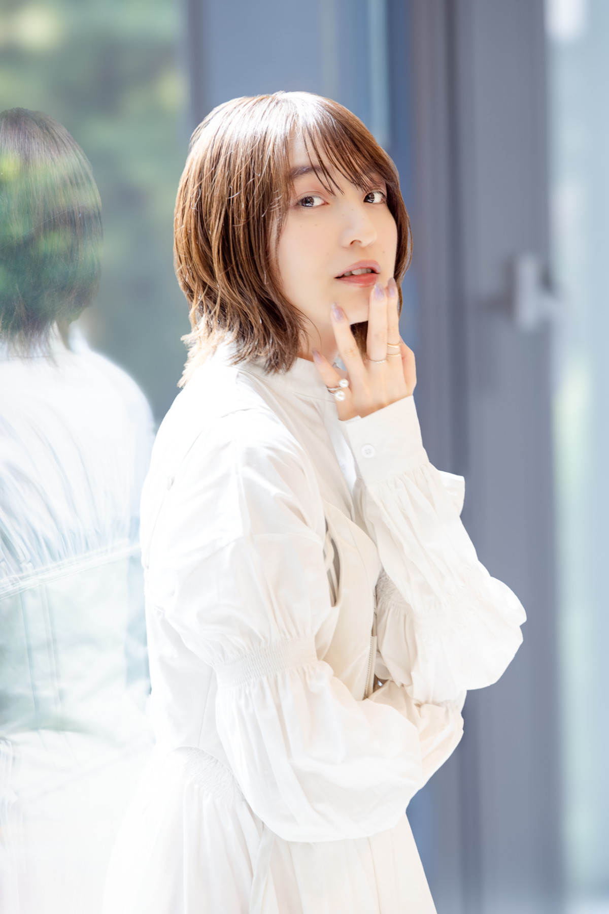 上田麗奈＆芹澤優、“猫まみれ”な日々を語る――癒しと笑いが止まらない、にゃんとも尊いアニメ体験