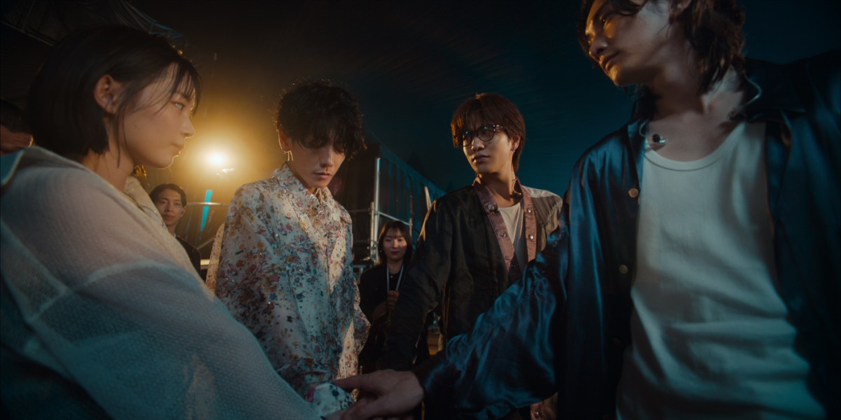 Netflixシリーズ『グラスハート』場面写真
