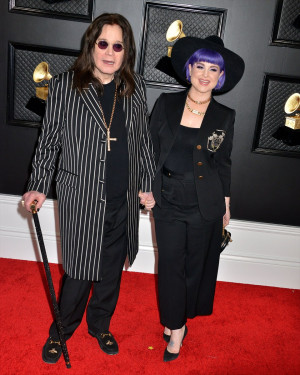 （左から）オジー・オズボーン、ケリー・オズボーン（2020年）