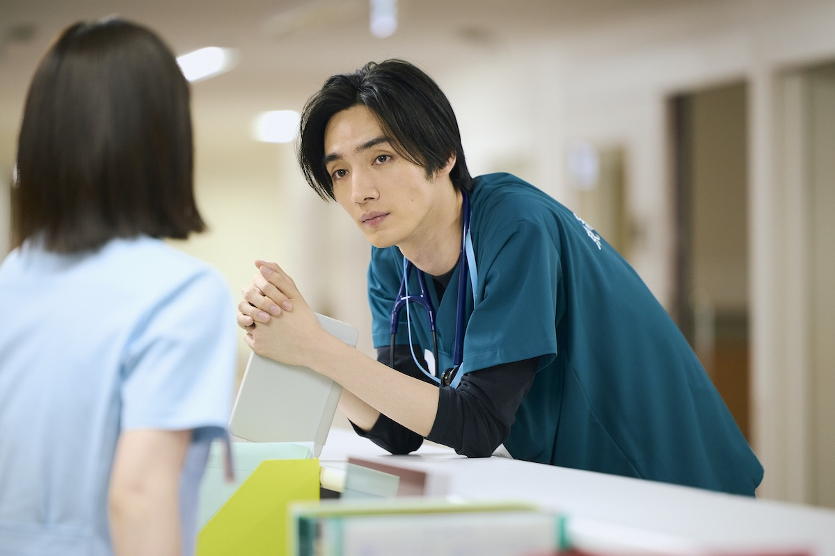 『19番目のカルテ』第2話　“徳重”松本潤、心臓に病気を抱える少年の兄を気にかける