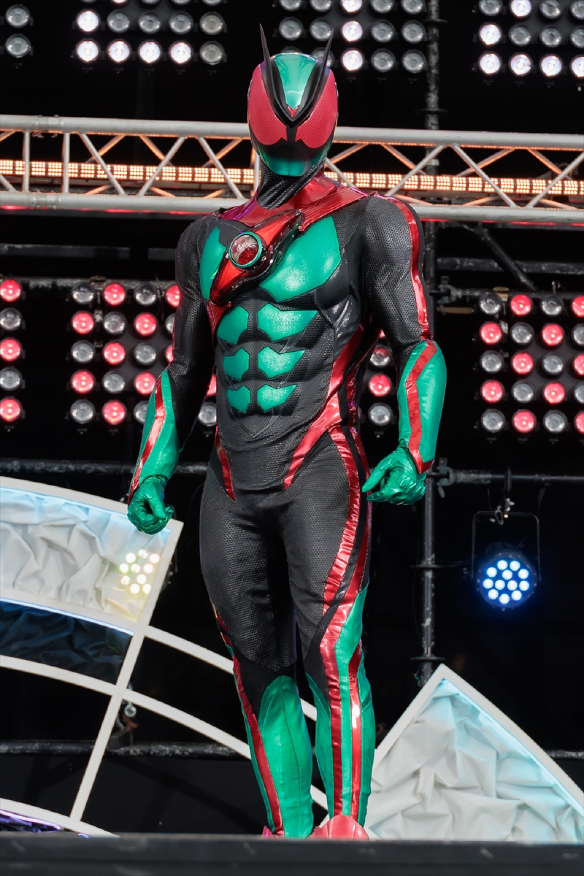 『仮面ライダーゼッツ』主人公・今井竜太郎、変身ポーズ披露で「心臓バクバクです」