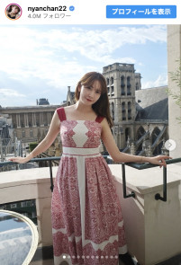 小嶋陽菜、パリでのオフショットを公開　※「小嶋陽菜」インスタグラム