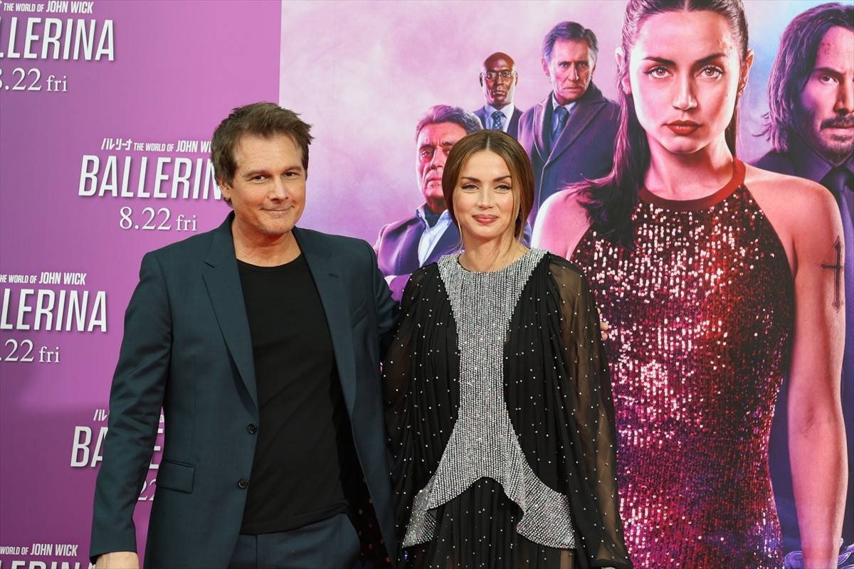 アナ・デ・アルマス、7年ぶりの来日で「ジブリ美術館」楽しむ　柔道着姿で鏡開きも！