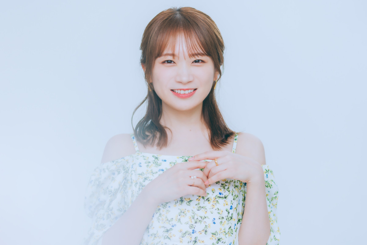 秋元真夏が明かす、結婚観＆理想のパートナー「両親の関係性に憧れています」