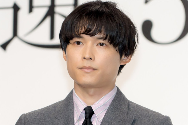 『秒速5センチメートル』完成報告会に出席した松村北斗