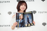 日向坂46・富田鈴花、1st写真集『鈴花サーキット』発売記念記者会見に登場