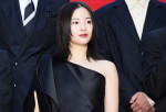 広瀬すず、映画『宝島』東京プレミア レッドカーペットイベントに登場