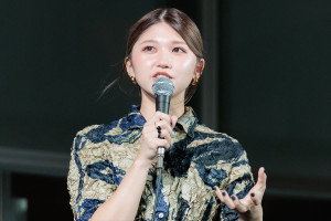 「WRESTLE KINGDOM 20 in 東京ドーム 棚橋弘至引退」公開記者会見に登場した竹内朱莉