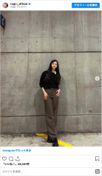 井上和のシックな秋コーデ　※「井上和」インスタグラム