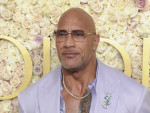 【動画】ドウェイン・ジョンソンの目に涙！　ベネチア国際映画祭でスタンディングオベーションを受け堪えきれず