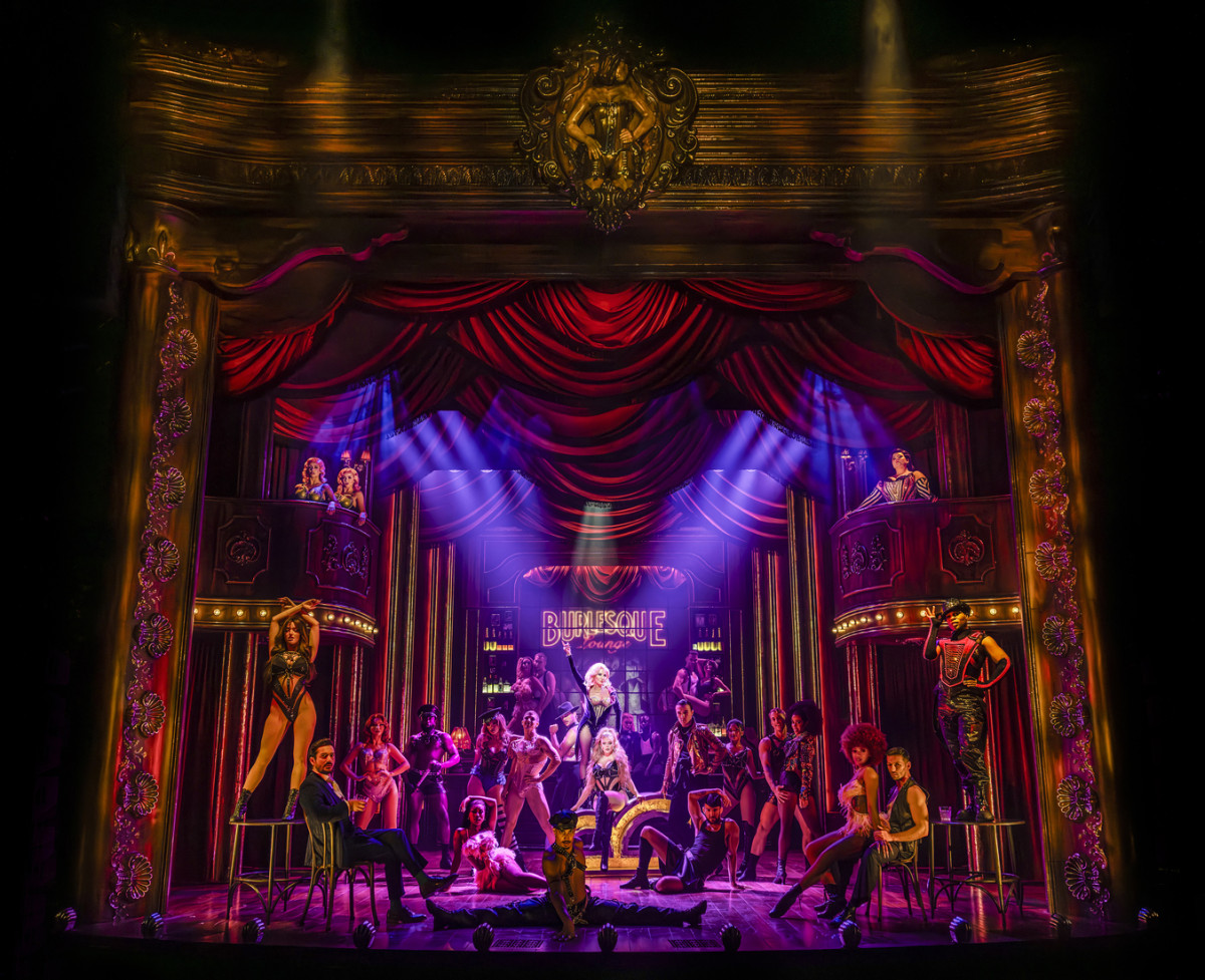 『バーレスク』日本キャスト版ミュージカル上演決定！　今夏ウエストエンドで絶賛
