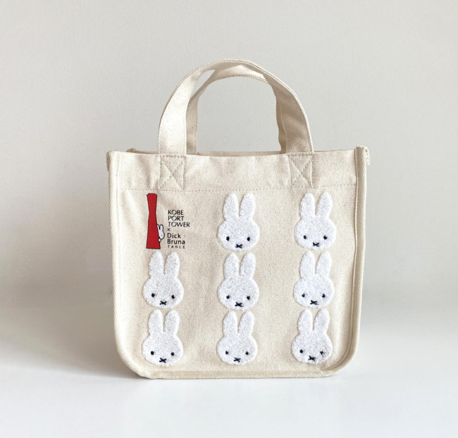 ミッフィー　サガラトートDick Bruna TABLE　POP-UP 神戸阪急 写真）神戸で「ディック・ブルーナポップアップ」開催！ ミッフィーの