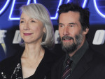 “キアヌ・リーヴス結婚”の偽情報が拡散　ファンが歓喜するも代理人が否定